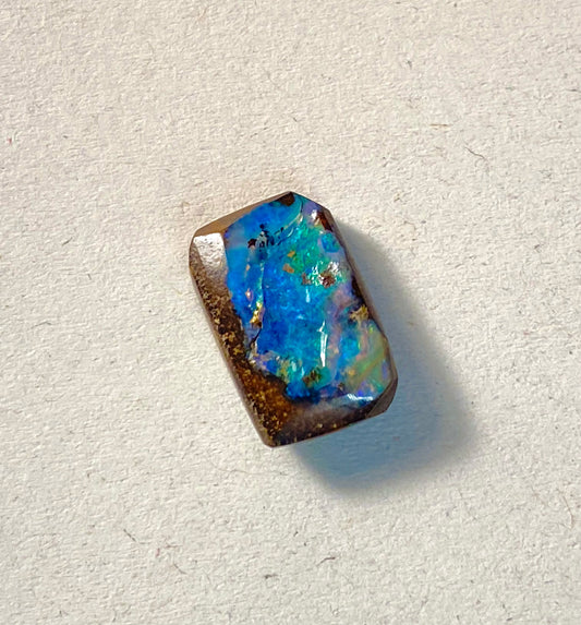 Boulder Opal aus Australien