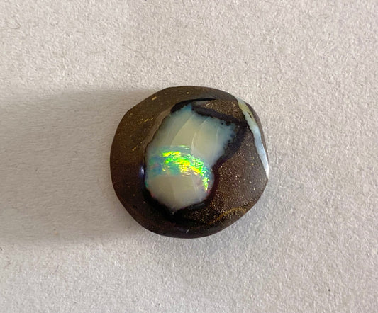 Boulder Opal aus Australien