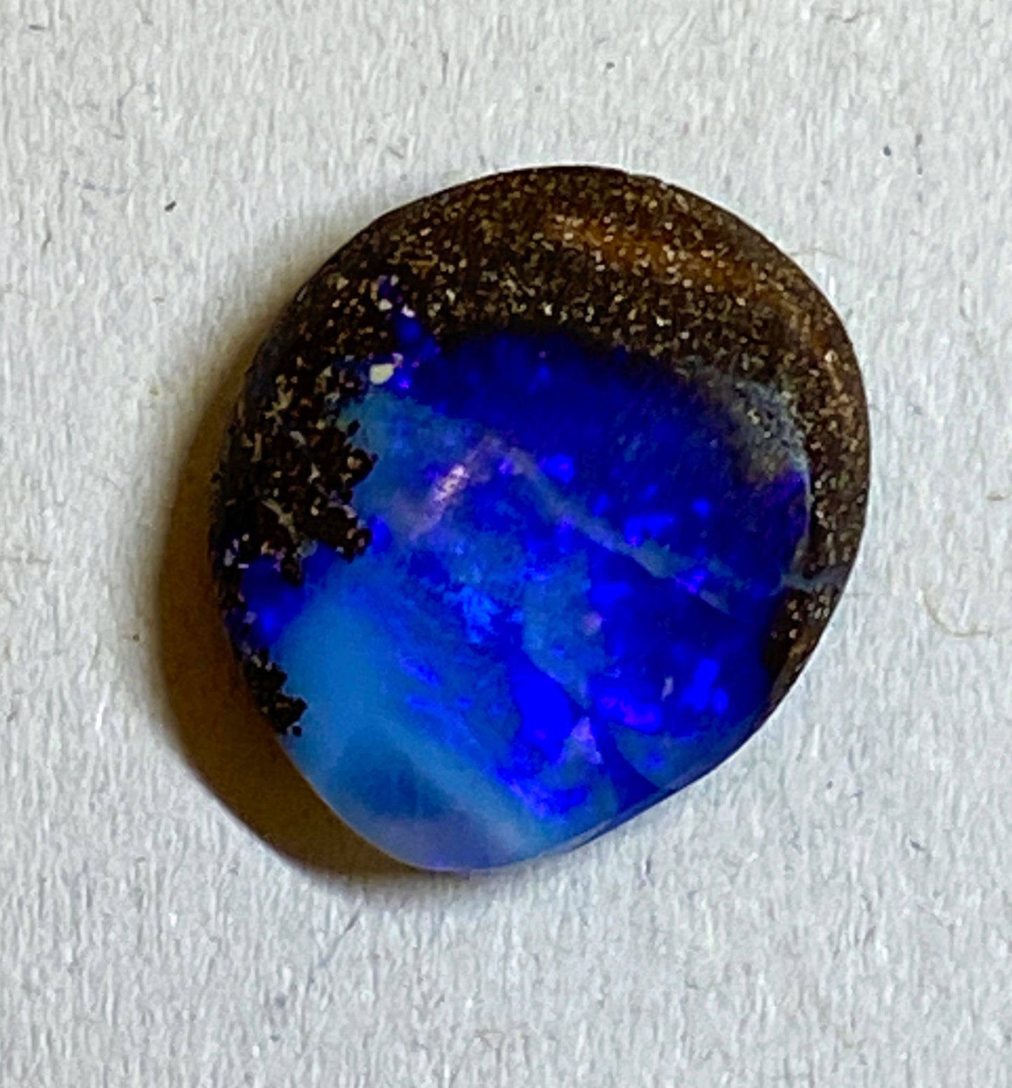 Schwarzer Opal aus Australien