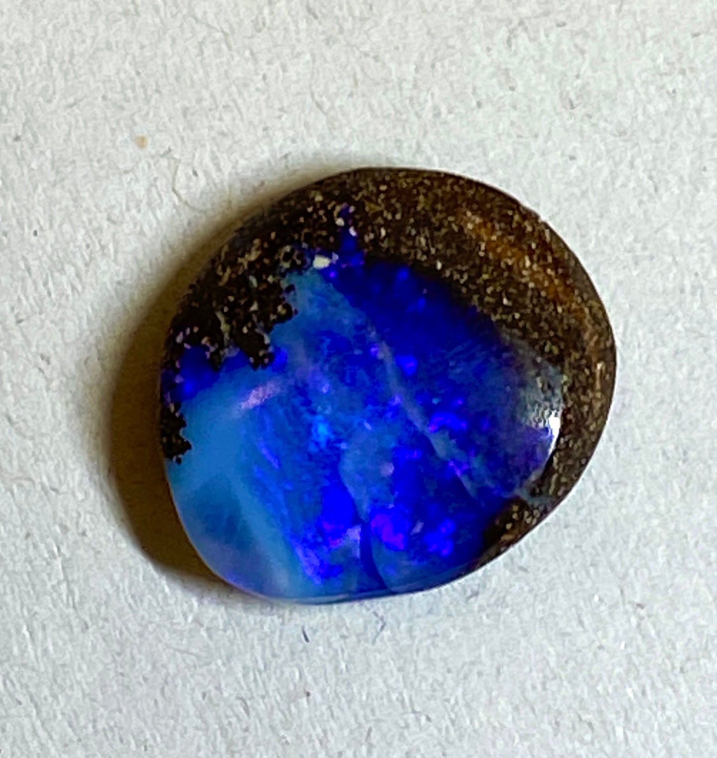 Schwarzer Opal aus Australien